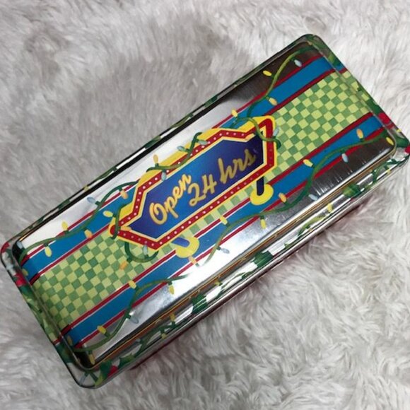 Vintage M&M's Peanut Limited Edition Collectible Christmas Village Series Tin - Picture 6 of 11